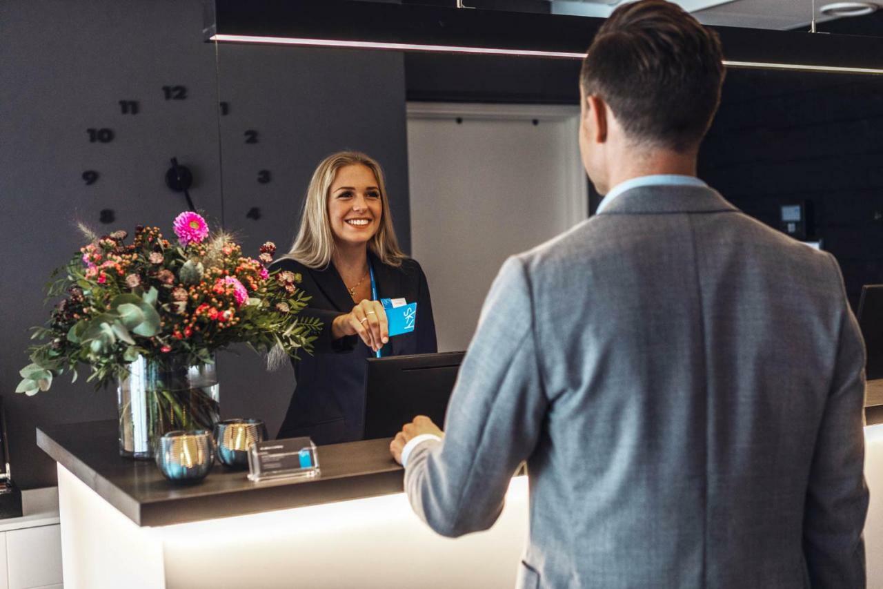 Sky Hotel City Apartments リンシェーピング エクステリア 写真